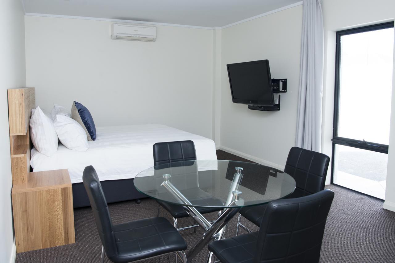 The Griff Motel Griffith Bagian luar foto